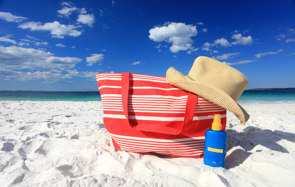 How to Pack the Perfect Beach Bag #MommyWin